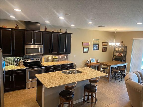 4th image of 2610 River Landing Dr