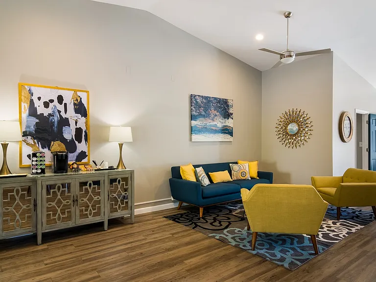 Dunwoody Pointe — Photo 10