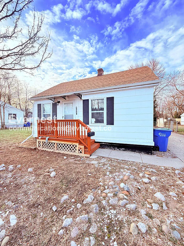 Building Photo - 8640 Chalmers Ave