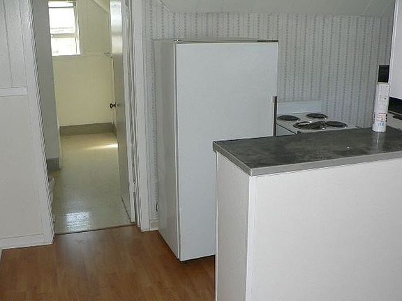 3rd image of 523 W Taylor Ave APT 4