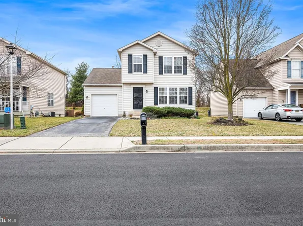 260 Golden Plover Dr, Smyrna, DE 19977