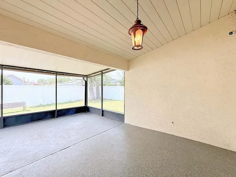 1118 Hardwood Dr — Photo 38