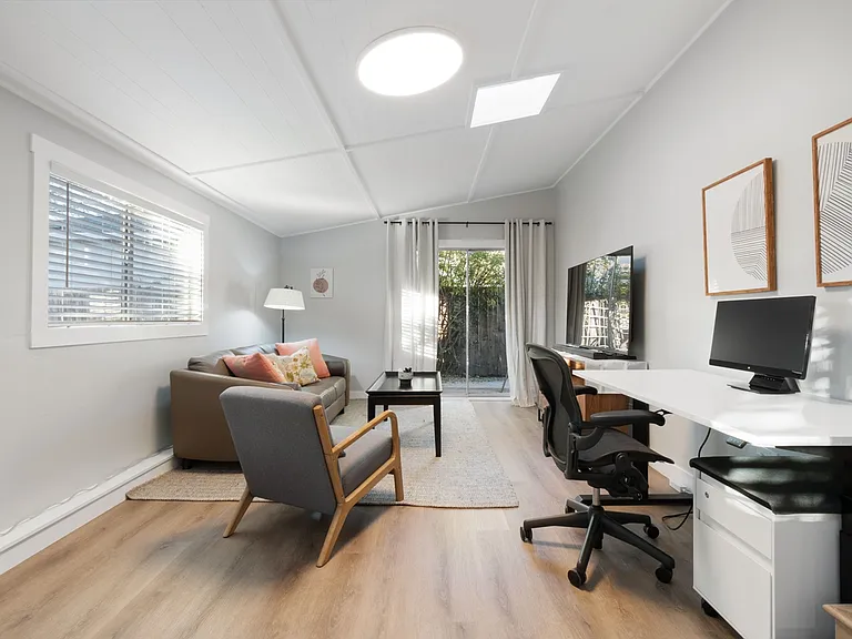 1027 Haven Ave — Photo 12