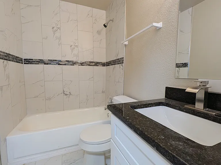 5802 Magnes Ln — Photo 14