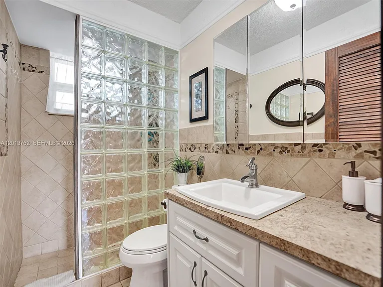 2600 Diana Dr #105 — Photo 3
