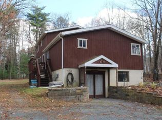 110 Highway 390, Tafton, PA 18464