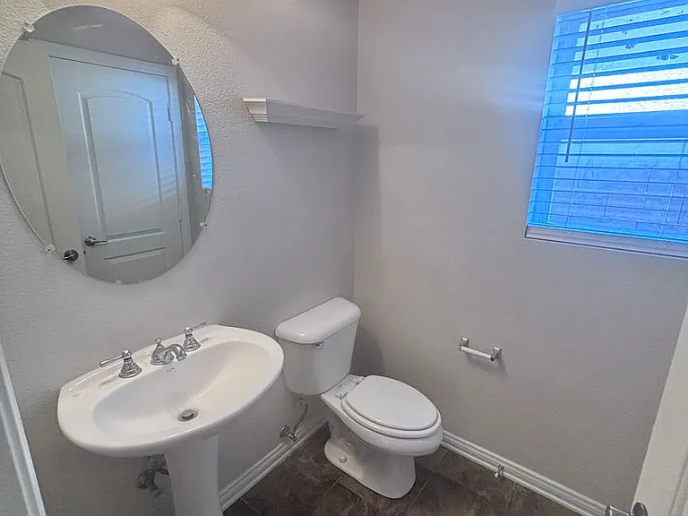 3117 Greenfriar Ave — Photo 11