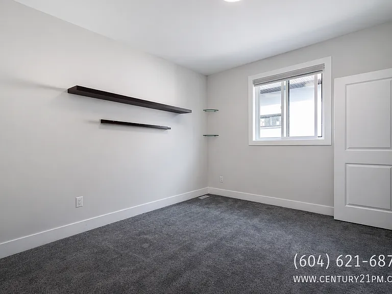 36701 Carl Creek Cres #UPPER — Photo 11