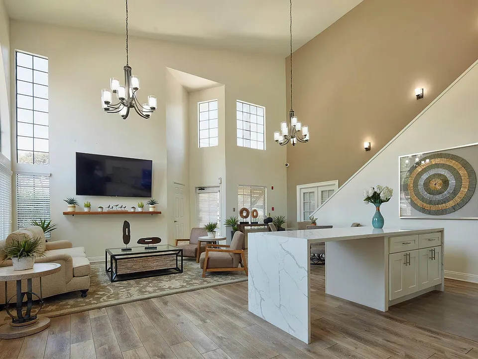 Rancho Hillside Apartments