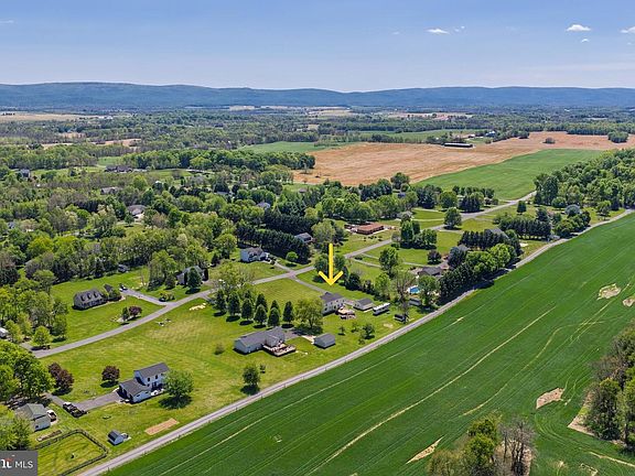 4th image of 229 Quail Run Rd