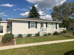 701 Walnut St E, Devils Lake, ND 58301