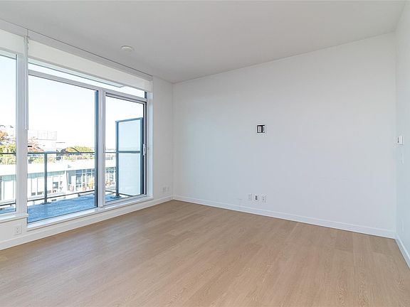4th image of 369 Tyee Rd #1108