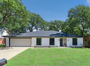 6024 Price Dr, Fort Worth, TX 76180