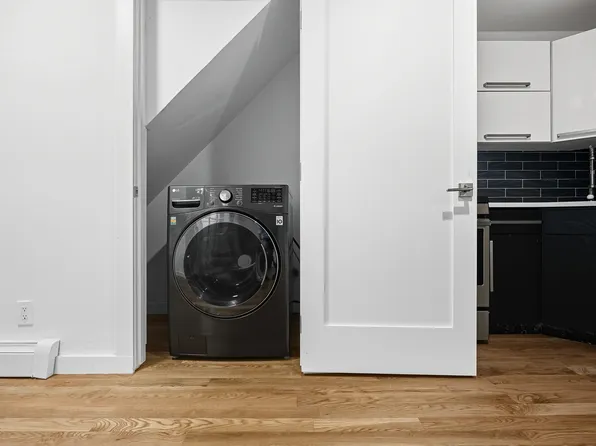 2011a Fulton Street image 3 of 12