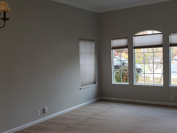 3rd image of 5365 Brookfield Cir