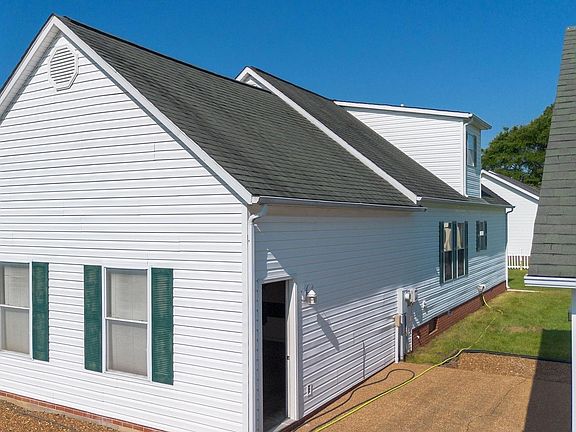 4th image of 170 Heather Ln