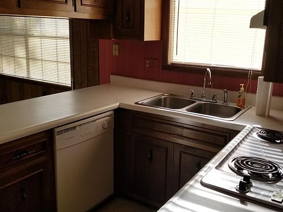 4th image of 701 W Grossman Dr