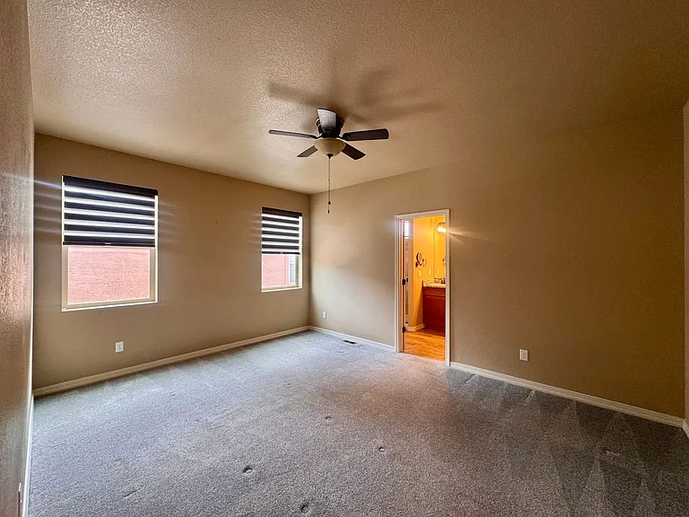 8475 Glen Carriage Grv — Photo 17