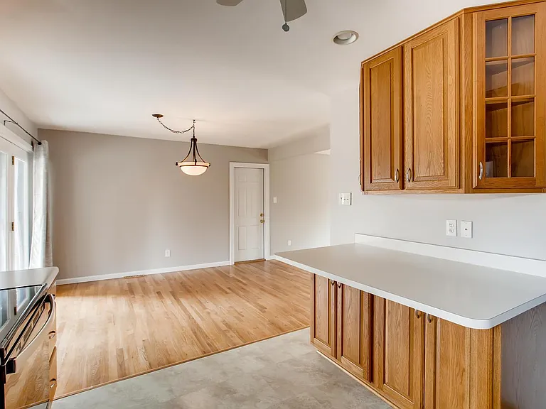 7997 E Jefferson Ave — Photo 7