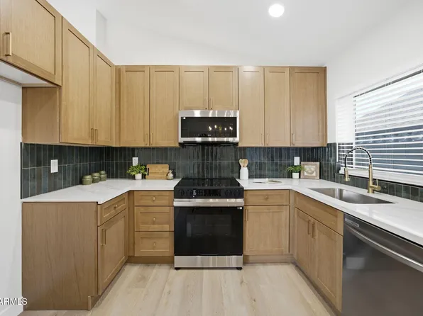 18426 N 19TH Street, Phoenix, AZ 85022