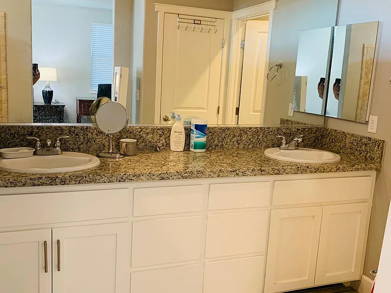 1135 Colorado Ct — Photo 11