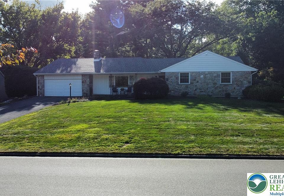 1st image of 3511 Southwood Dr