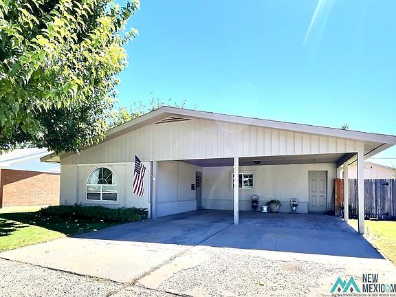 3rd image of 412 La Fonda Dr