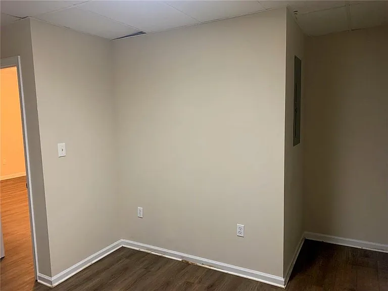 2429 Thompson Mill Rd — Photo 36