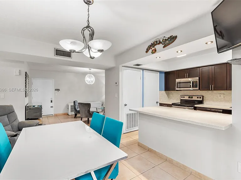 8401 SW 107th Ave #144E — Photo 7