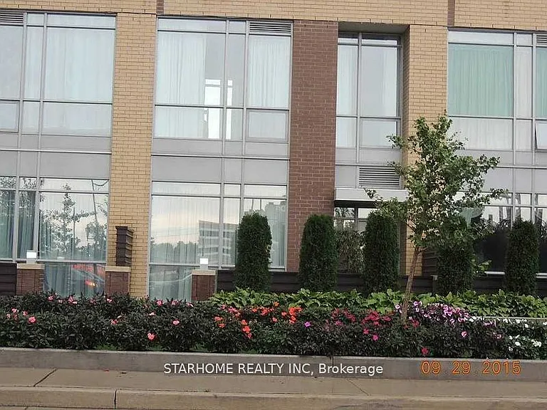 29 Singer Ct #Townhouse 02 — Photo 15