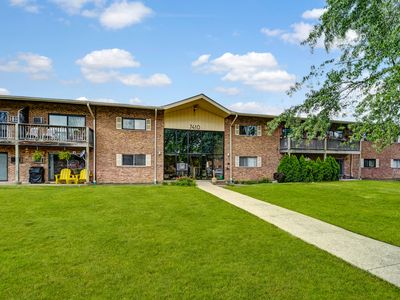 7410 Brookdale Dr APT 115, Darien, IL, 60561