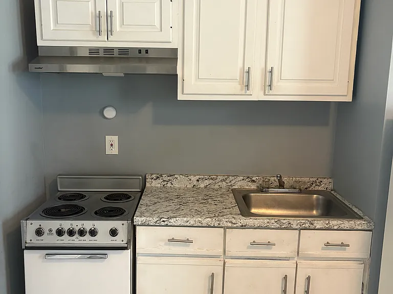 40 Carver St #10 — Photo 4