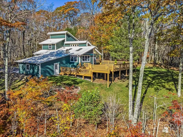82 Painted Ridge Ln, Mars Hill, NC 28754
