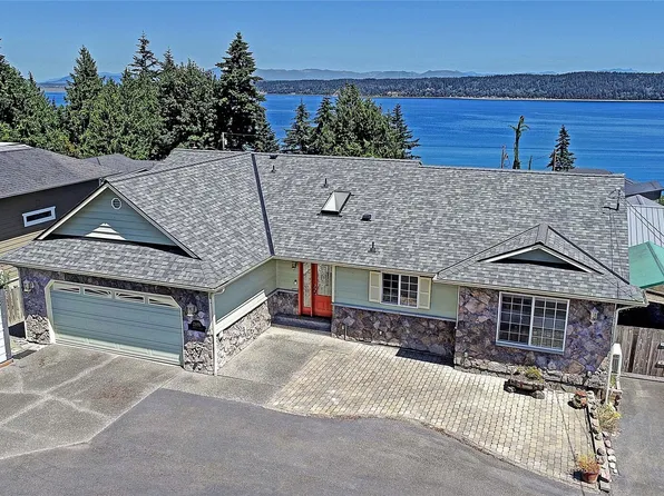 2891 Viewmont Place, Camano Island, WA 98282
