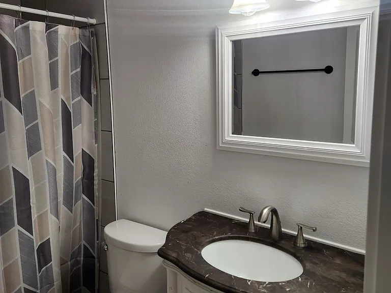 1622 Lucas Ave — Photo 8