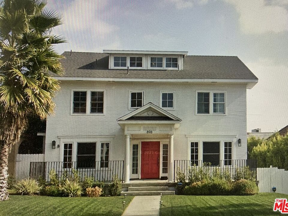 1st image of 898 S Bronson Ave