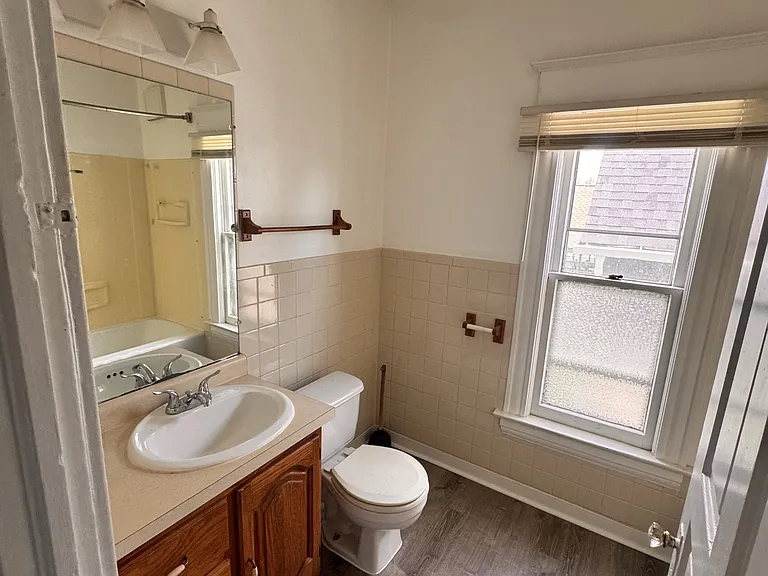 1432 Hayes Ave — Photo 11