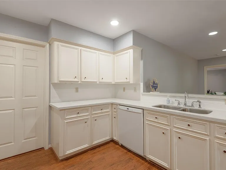 2232 Azalea Cir — Photo 5