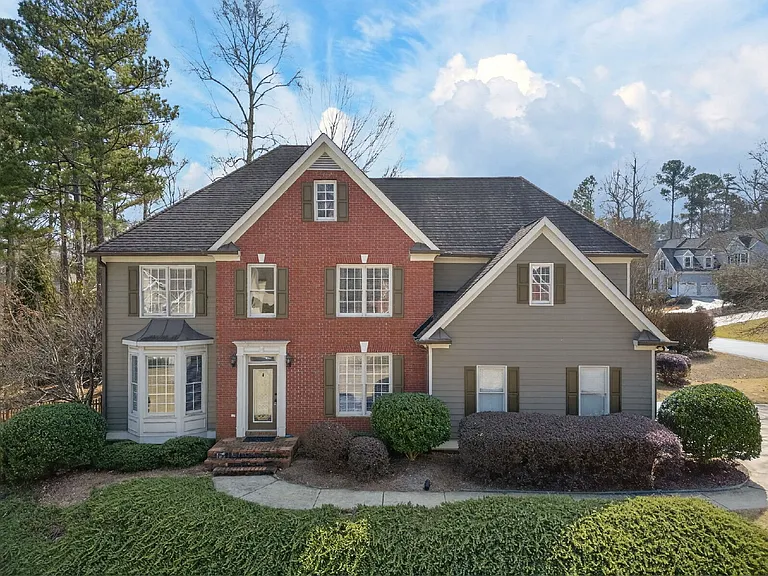 1712 Kenbrook Ct NW — Photo 4