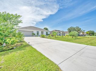1338 SW Del Rio Blvd, Port Saint Lucie, FL 34953