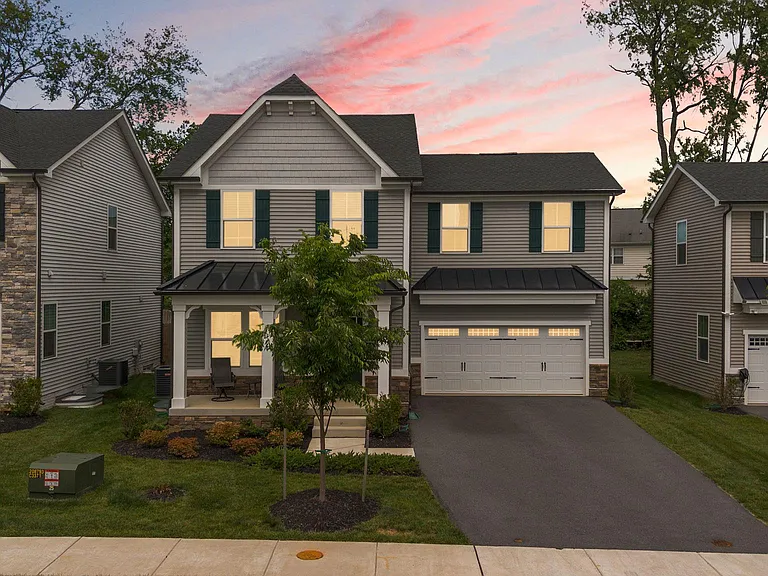 1713 Aurora Way — Photo 2