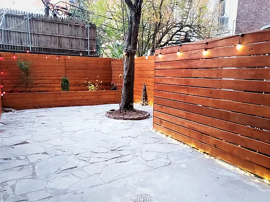 Rented by R New York | media 18