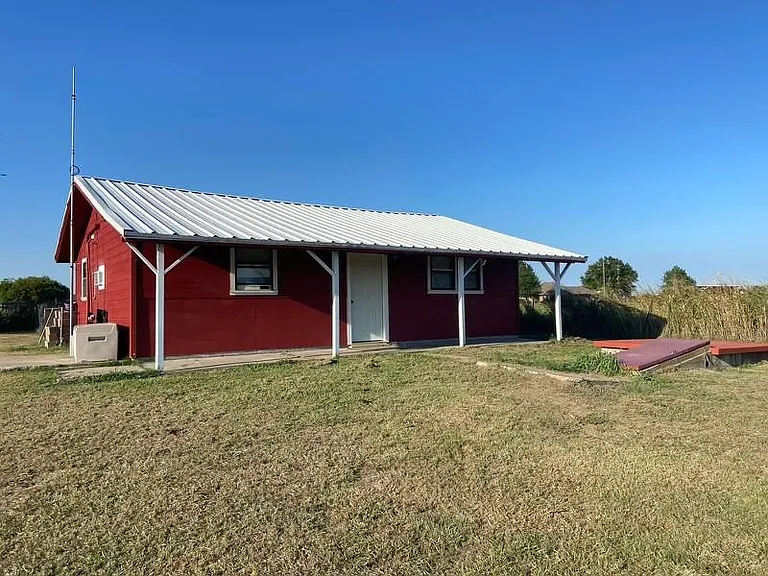 4156 FM 118 — Photo 1