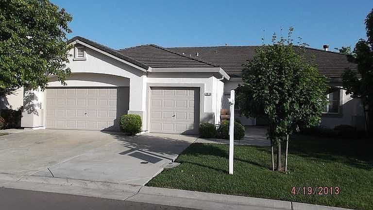 1st image of 3916 Pine Lake Cir