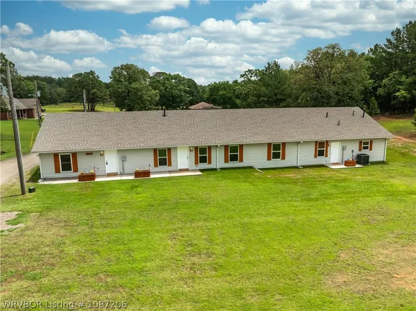 10654 N Highway 59, Cedarville, AR 72932