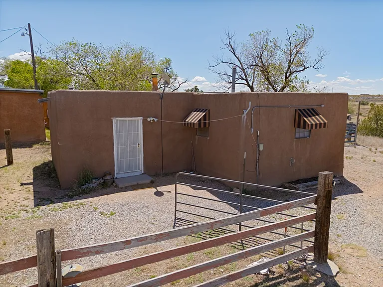27633 W Frontage Rd — Photo 17