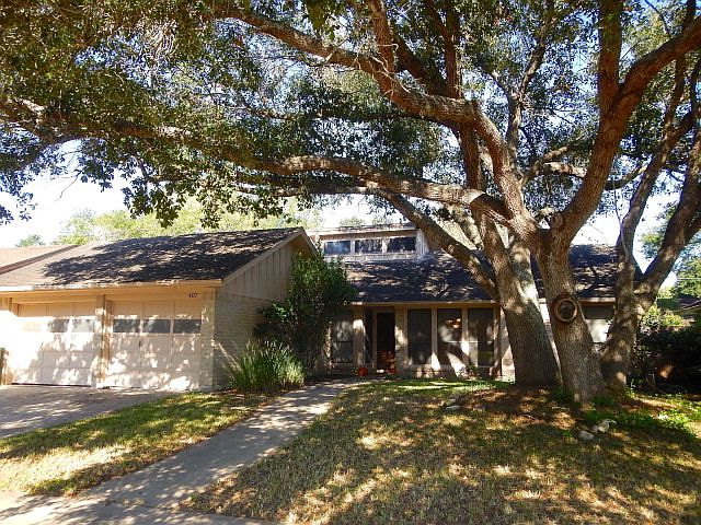 1st image of 407 Navajo Dr