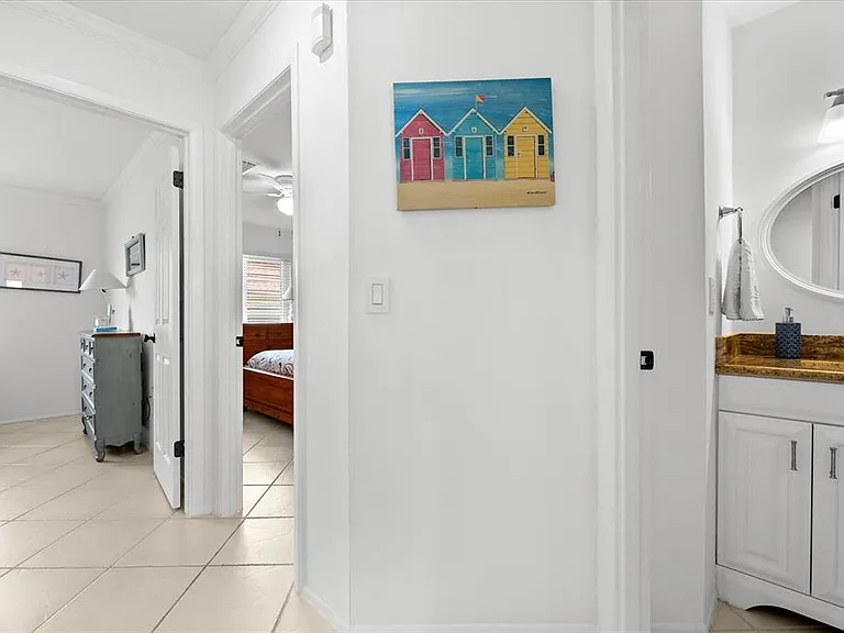 6708 Sarasea Cir #202 — Photo 24