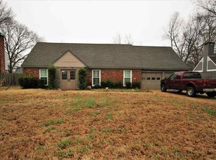 5832 Macleod Dr, Memphis, TN 38119