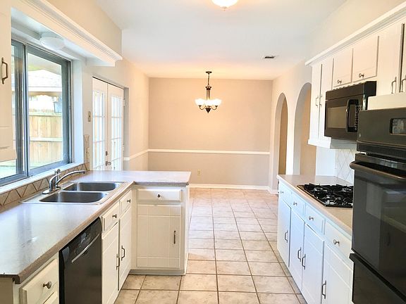 4th image of 311 Briarwood Dr
